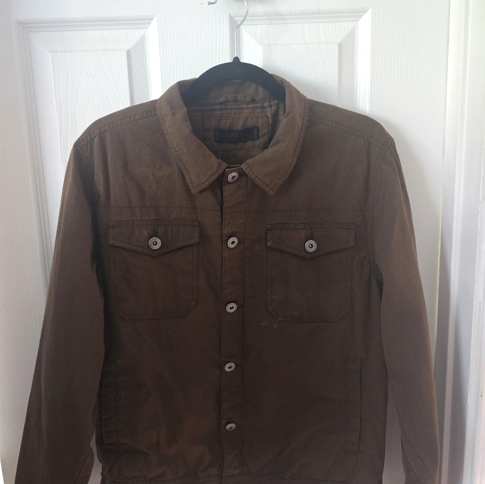 Brown Lightweight Shirt Jacket with Classic Design